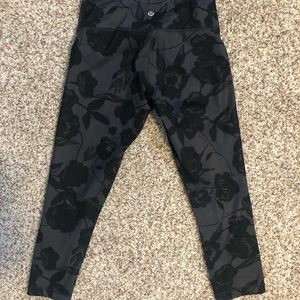 Black floral Capri lulus workout pants